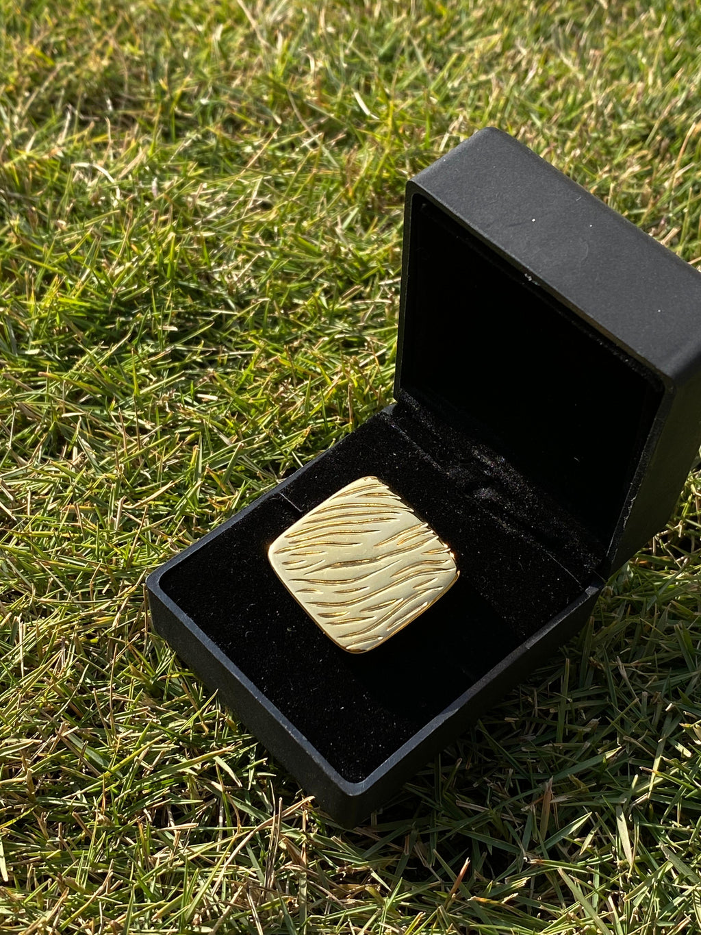 Square Golden wave ring